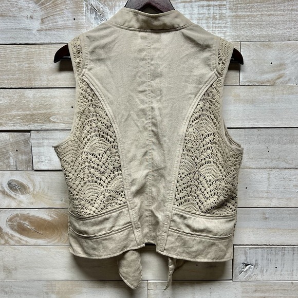 Chicos Vest Womens 2 US Large Beige Crochet Sleeveless Open Front‎ Asymetrical - Picture 5 of 9